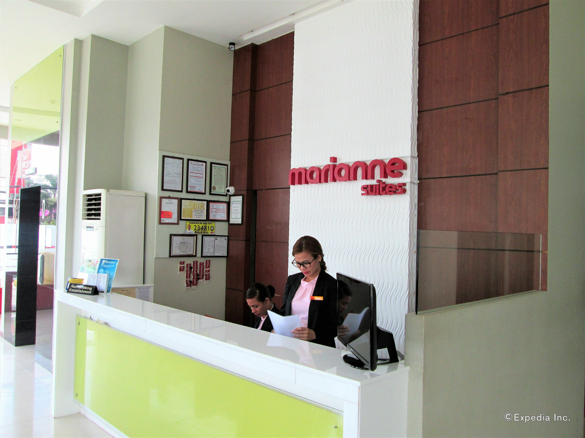 Marianne Suites Cagayan de Oro Exterior foto